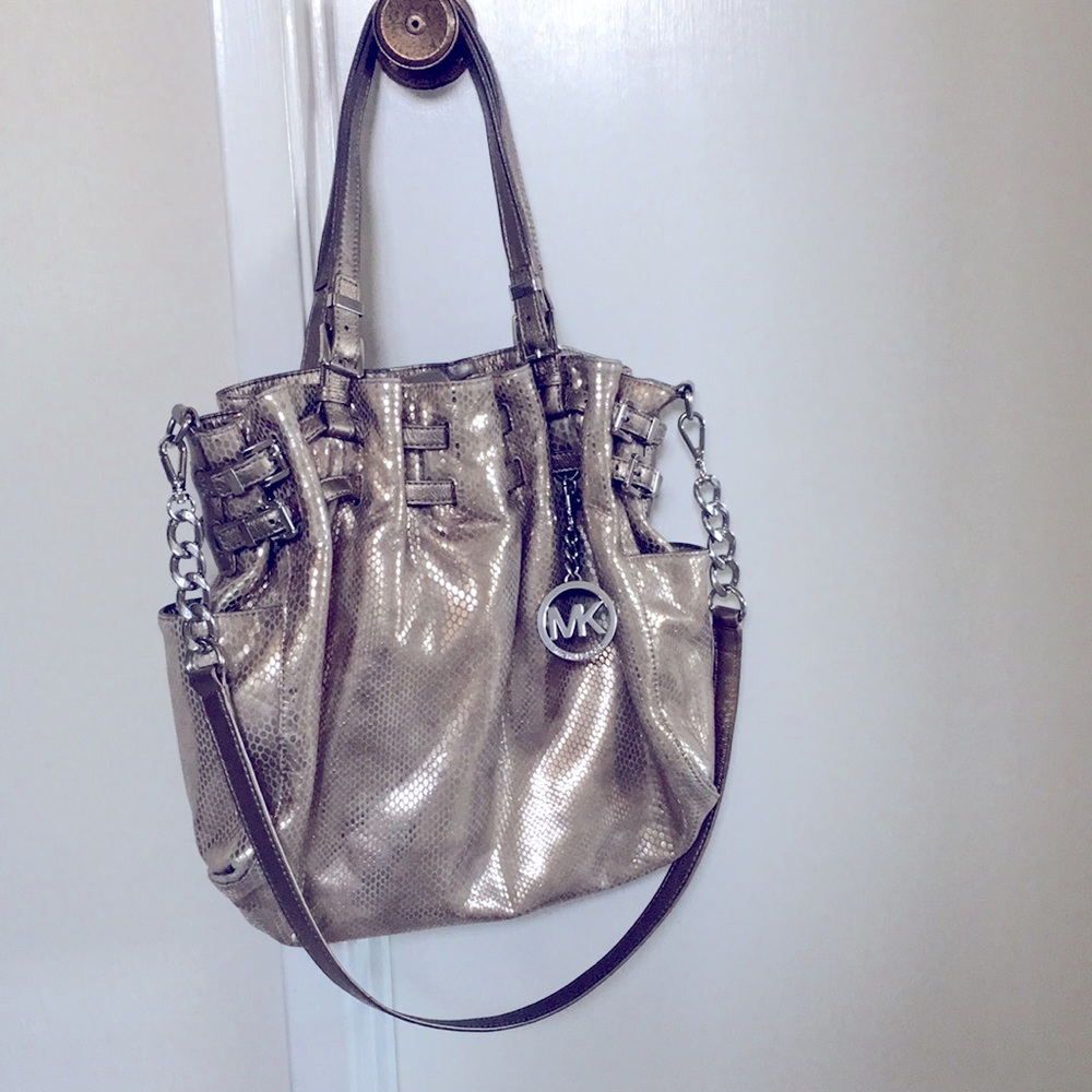Michael Kors Snake Embossed Hobo Bag. Soft and high quality leather. - Picture 2 of 9